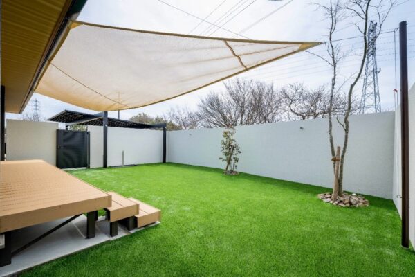 令和７年度トライアル発注認定製品　最大高さ2.5mの超軽量目隠し塀『BLockY（ブロッキー）』／株式会社アークホーム