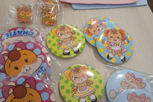 りすの女の子『シャティちゃん』の可愛いオリジナルグッズです。