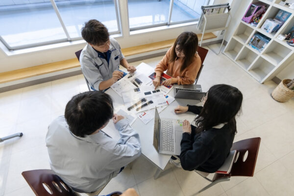 「難題であればあるほど燃える」、そんなものづくりDNAのある社員が集まった会社です。